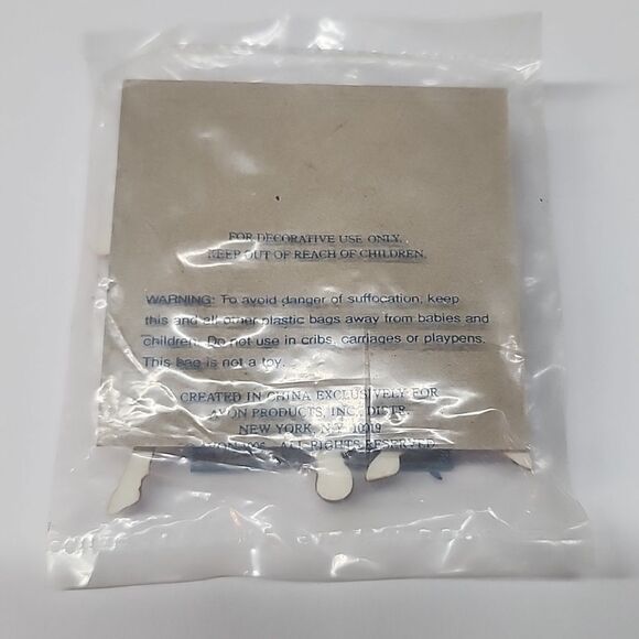 Avon Carousel Reindeer Magnet NIP - Picture 2 of 2